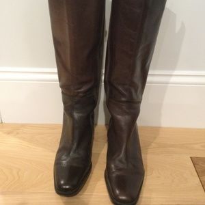 Etienne Aigner brown boot size 7 1/2
